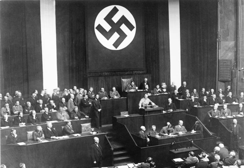 #36: Wie ein Tag im März die Demokratie zertrümmerte: Das Ermächtigungsgesetz von 1933
