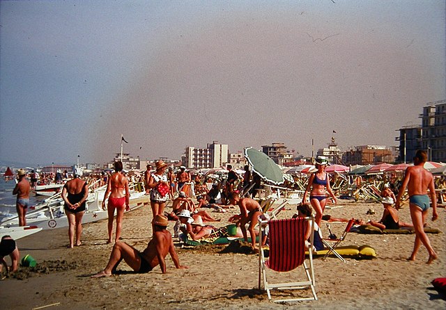 #47: Von Rimini bis Lonely Planet: Der moderne Massentourismus im 20.&nbsp;Jahrhundert